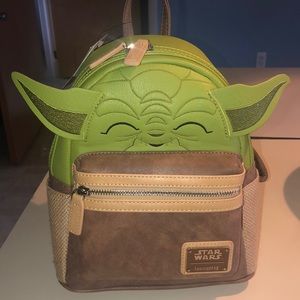 BNWT Disney Parks Loungefly Yoda mini backpack